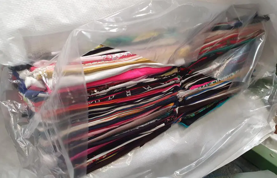 packaged-clothing-Used clothes shoes bale production factory kt canada india usa japan usa